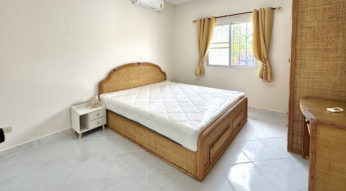 Naklua Soi 13 RR City Home rent sale 11