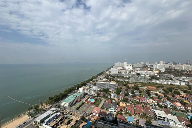 Copacabana Beach Jomtien Condo zu verkaufen