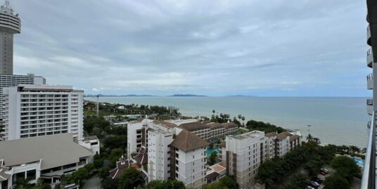 Condominium Phratamnak, Dong Tarn Beach