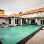 Poolvilla in Ost-Pattaya mit separatem Gästehaus zu verkaufen