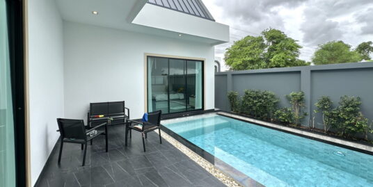 Ost Pattaya Moderner Bungalow mit privatem Swimmingpool