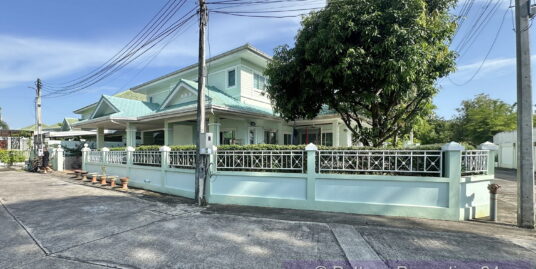 Naklua Baan Chalita  Bungalow mit 2 Etagen auf 880 qm Grundstück