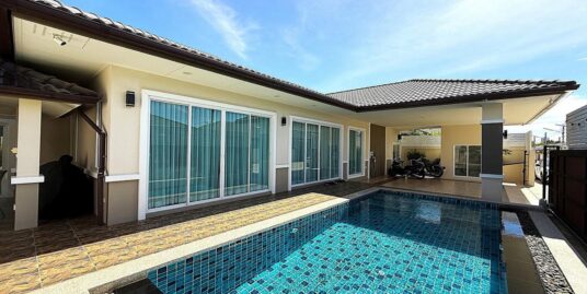 Huay Yai, Garden Ville 6: Moderne Villa mit Pool zum Verkauf
