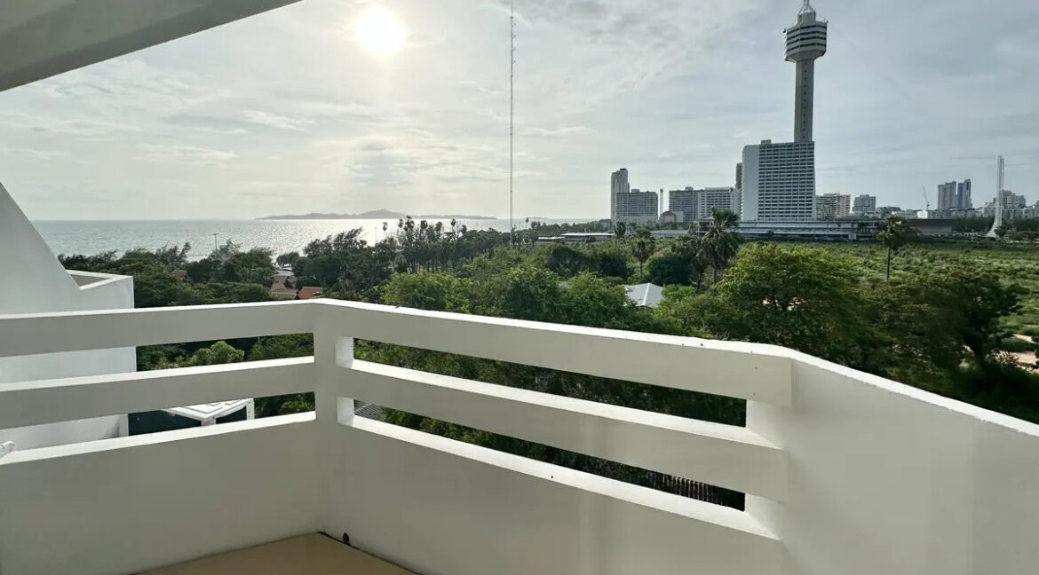 Jomtien Condotel studio sea view_005