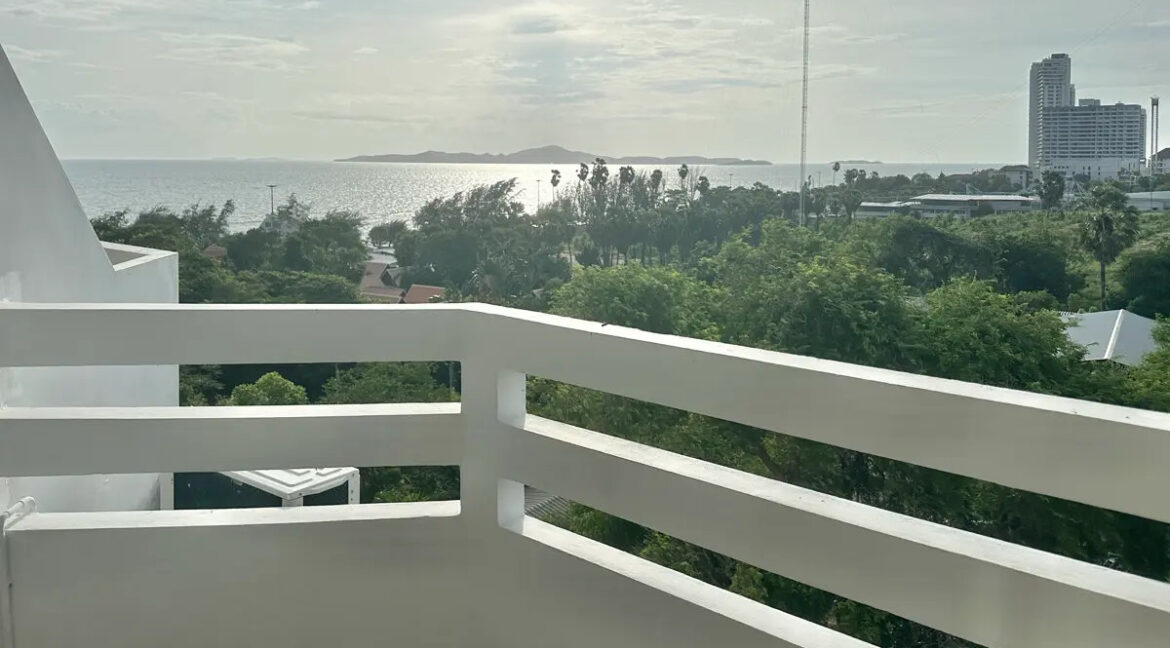 Jomtien Condotel studio sea view_007