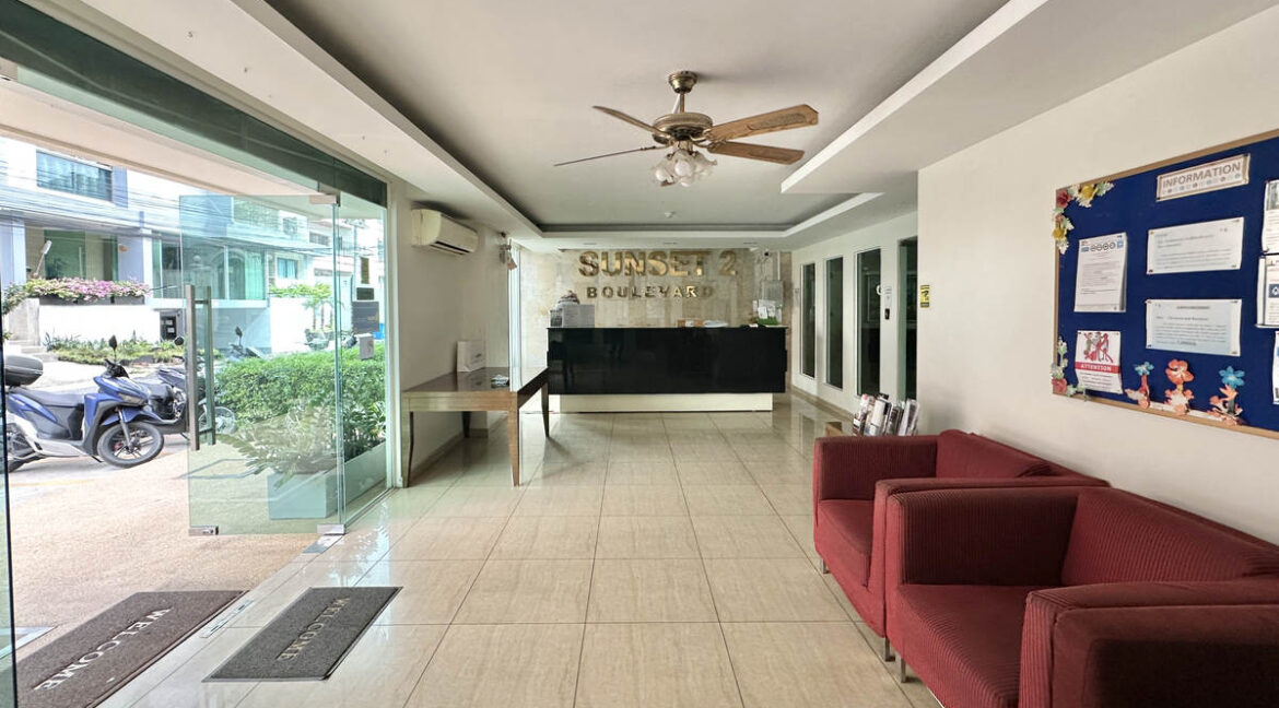 Sunset Boulevard condo seaview 002