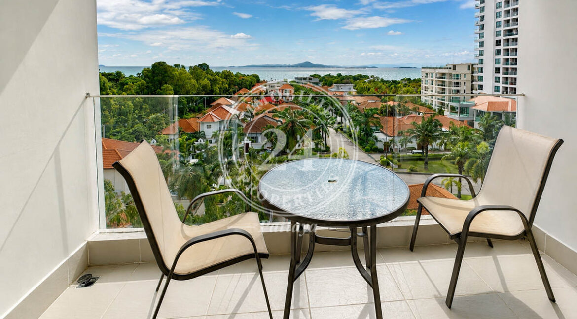 Sunset Boulevard condo seaview 006