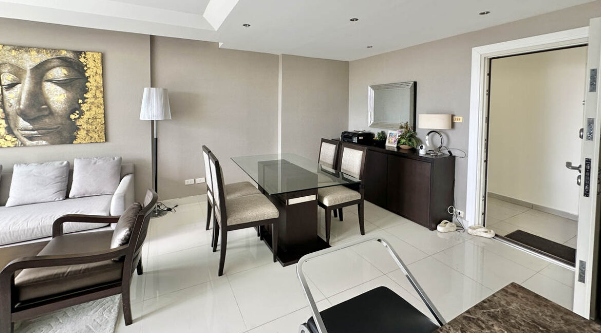Sunset Boulevard condo seaview 012