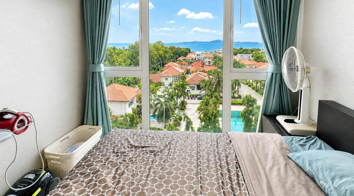 Sunset Boulevard condo seaview 024