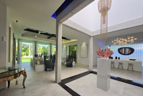 Huay Yai Luxury Villa 001