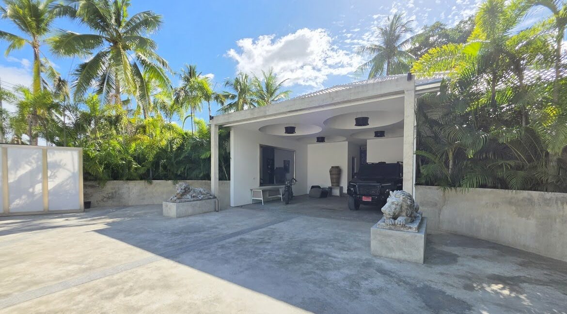 Huay Yai Luxury Villa 003