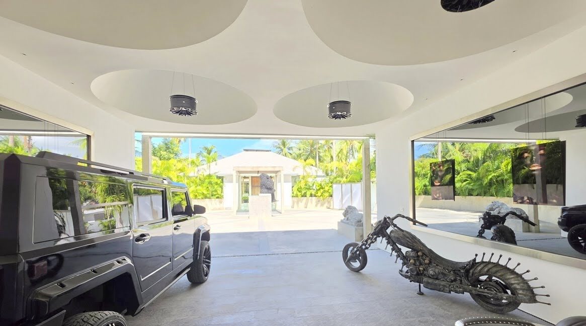 Huay Yai Luxury Villa 004