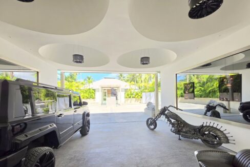 Huay Yai Luxury Villa 004
