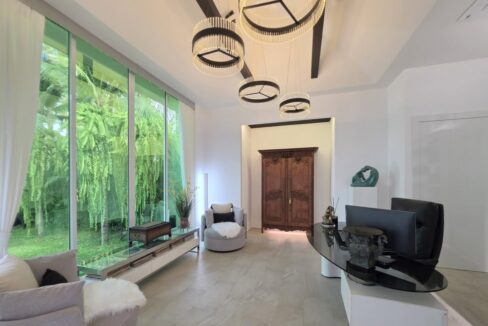 Huay Yai Luxury Villa 028