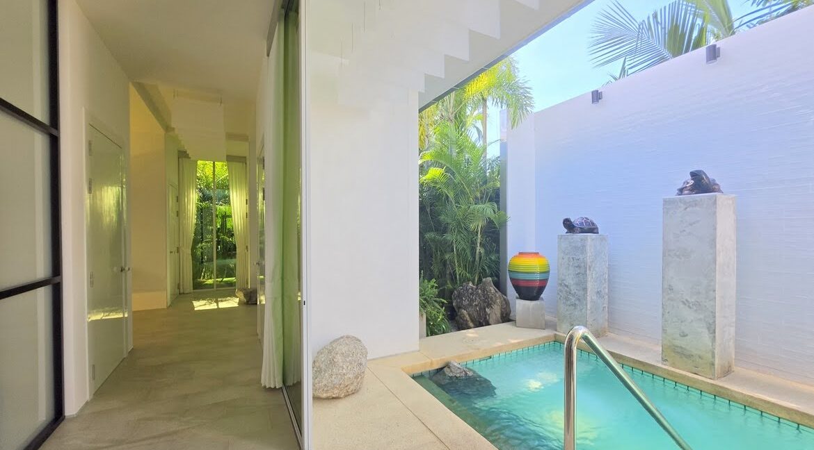 Huay Yai Luxury Villa 030