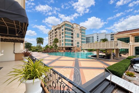 32033 LK Legend Condo 013
